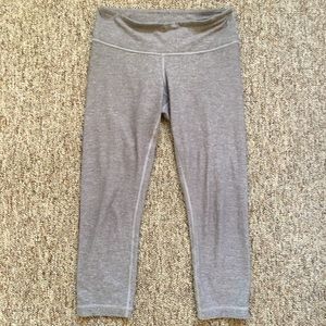 Lulu lemon heather grey cropped leggings